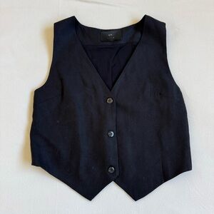SIR. Black Clemence Vest